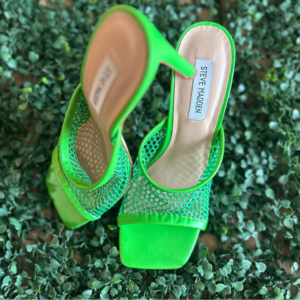 Steve Madden Heels. Sz 9. Never worn.